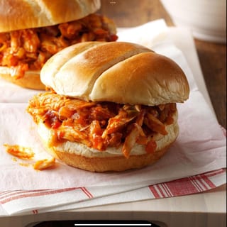 Smoked Chicken Sandwich - Juicy pecan-smoked chicken